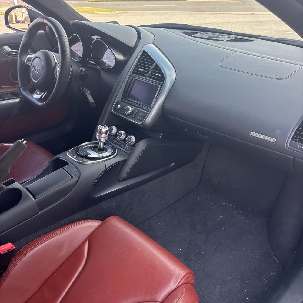 2010 Audi R8