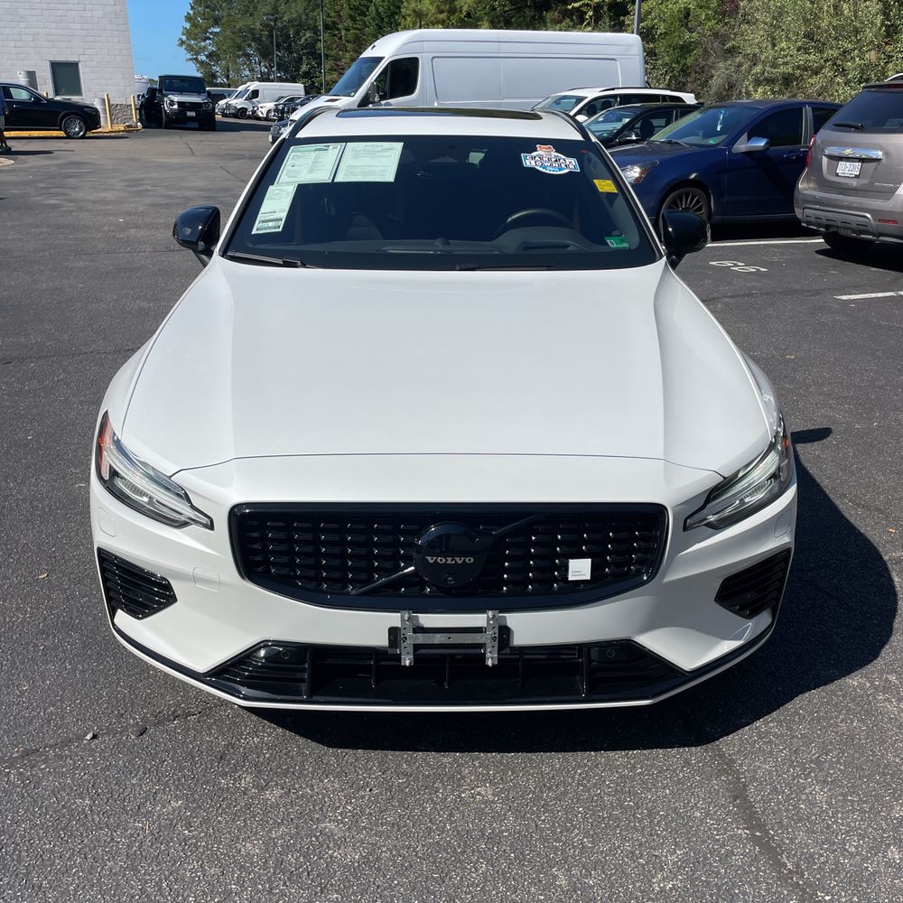 2025 Volvo V60 T8 - Polestar PHEV