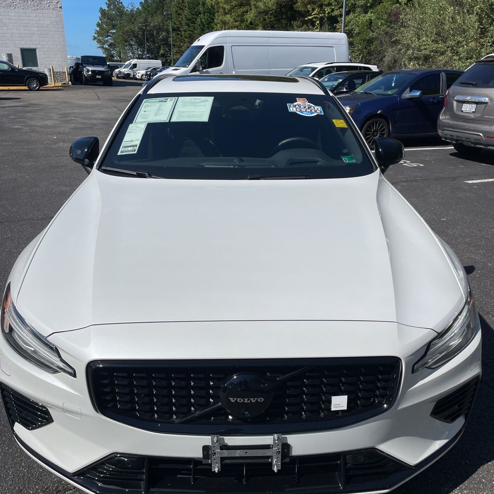 2025 Volvo V60 T8 - Polestar PHEV