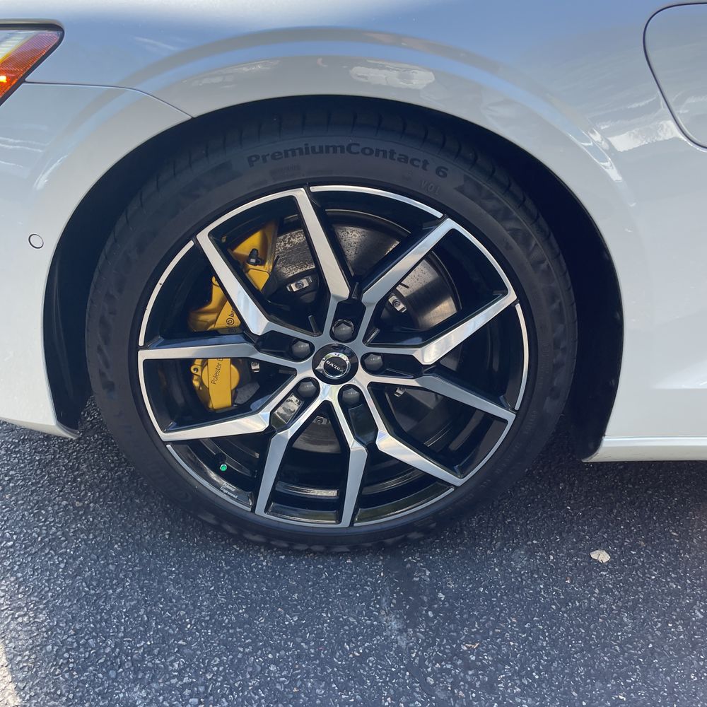 2025 Volvo V60 T8 - Polestar PHEV