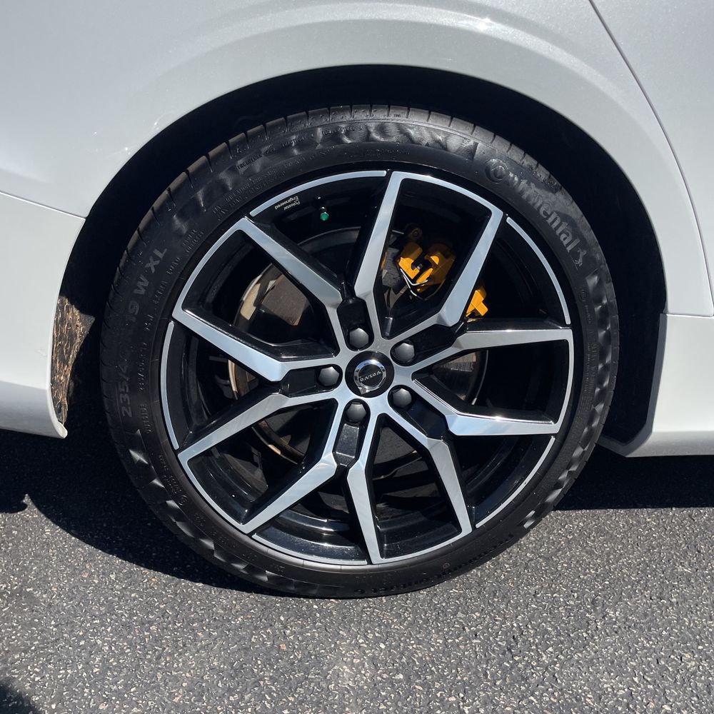 2025 Volvo V60 T8 - Polestar PHEV