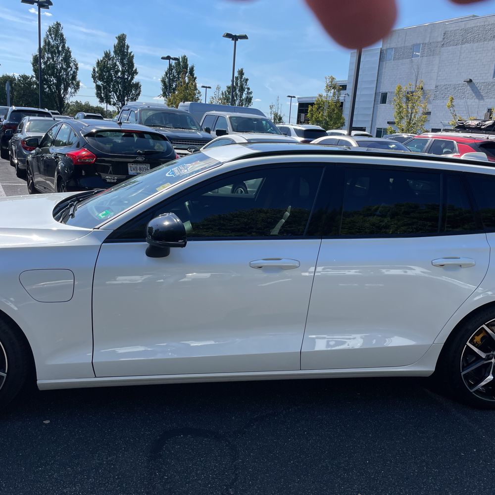 2025 Volvo V60 T8 - Polestar PHEV