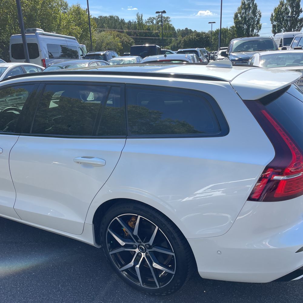 2025 Volvo V60 T8 - Polestar PHEV