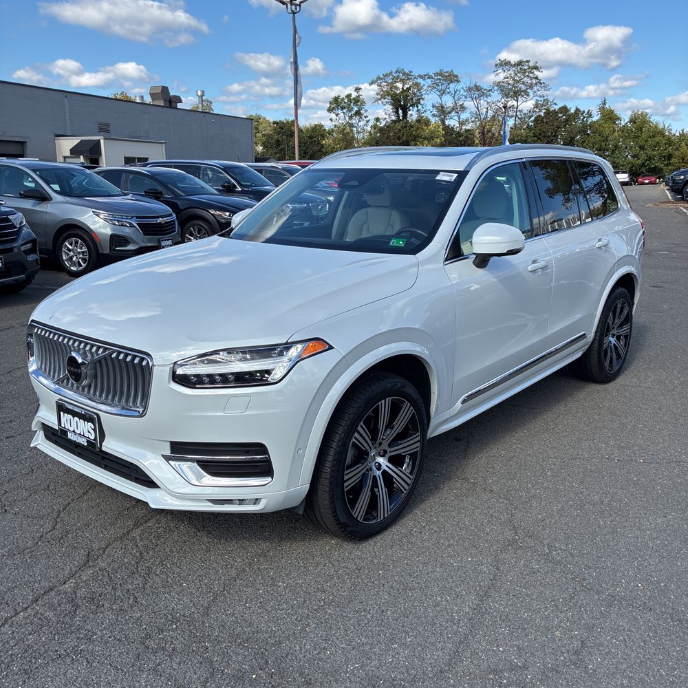 2023 Volvo XC90 B6 - Ultimate