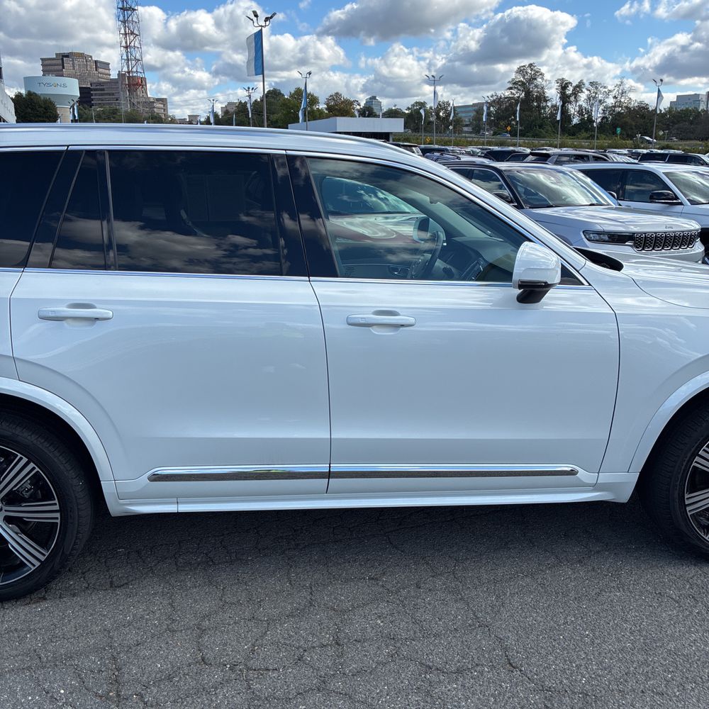2023 Volvo XC90 B6 - Ultimate