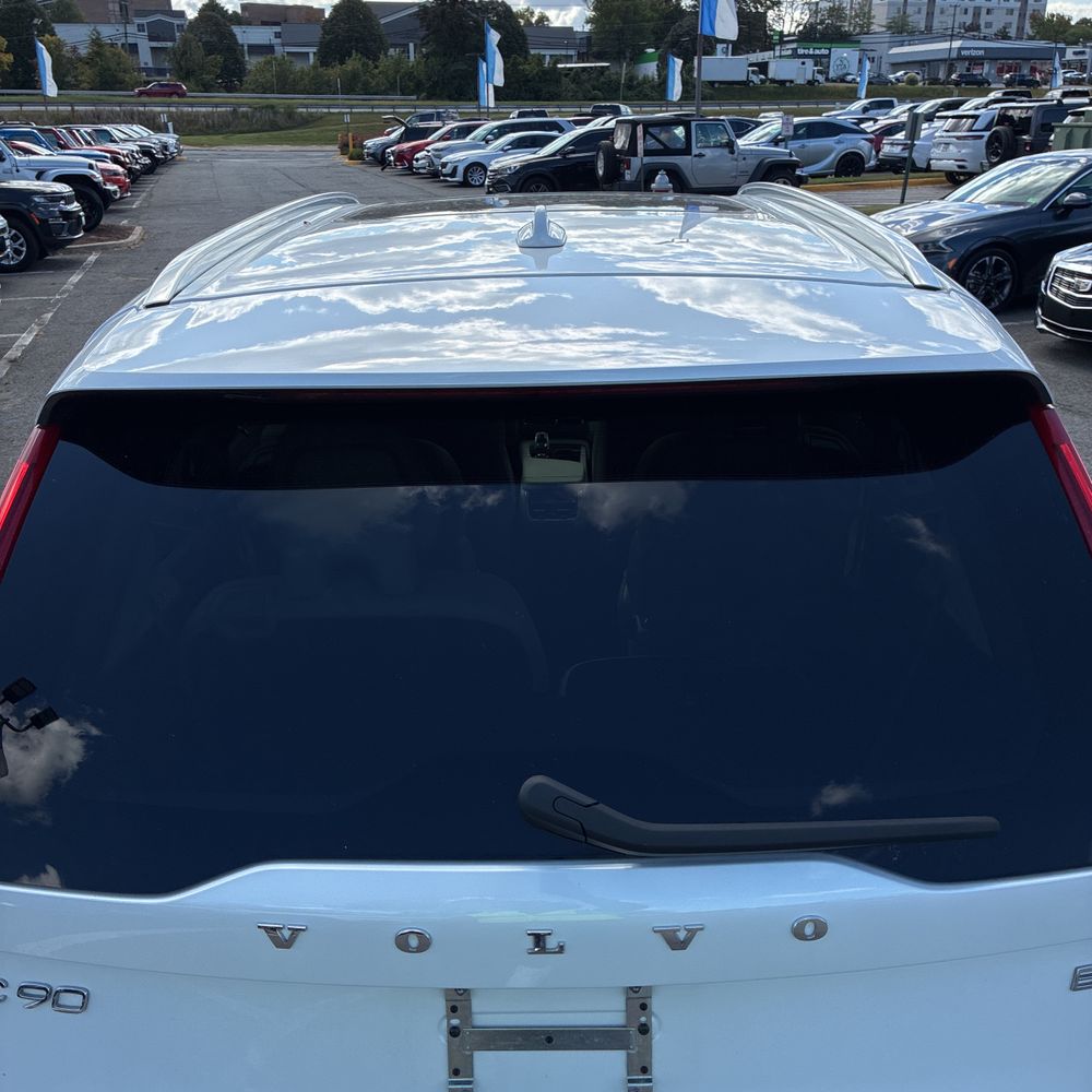 2023 Volvo XC90 B6 - Ultimate