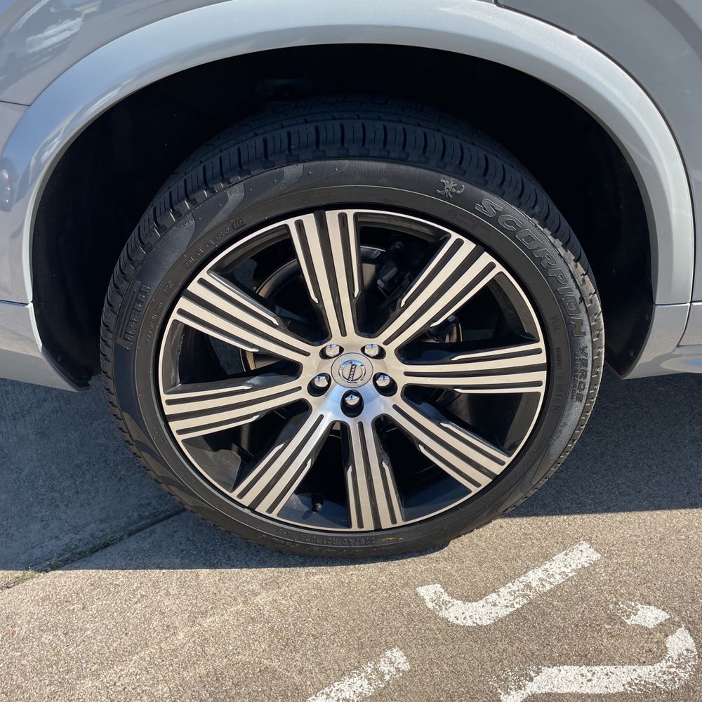2024 Volvo XC90 B6 - Plus
