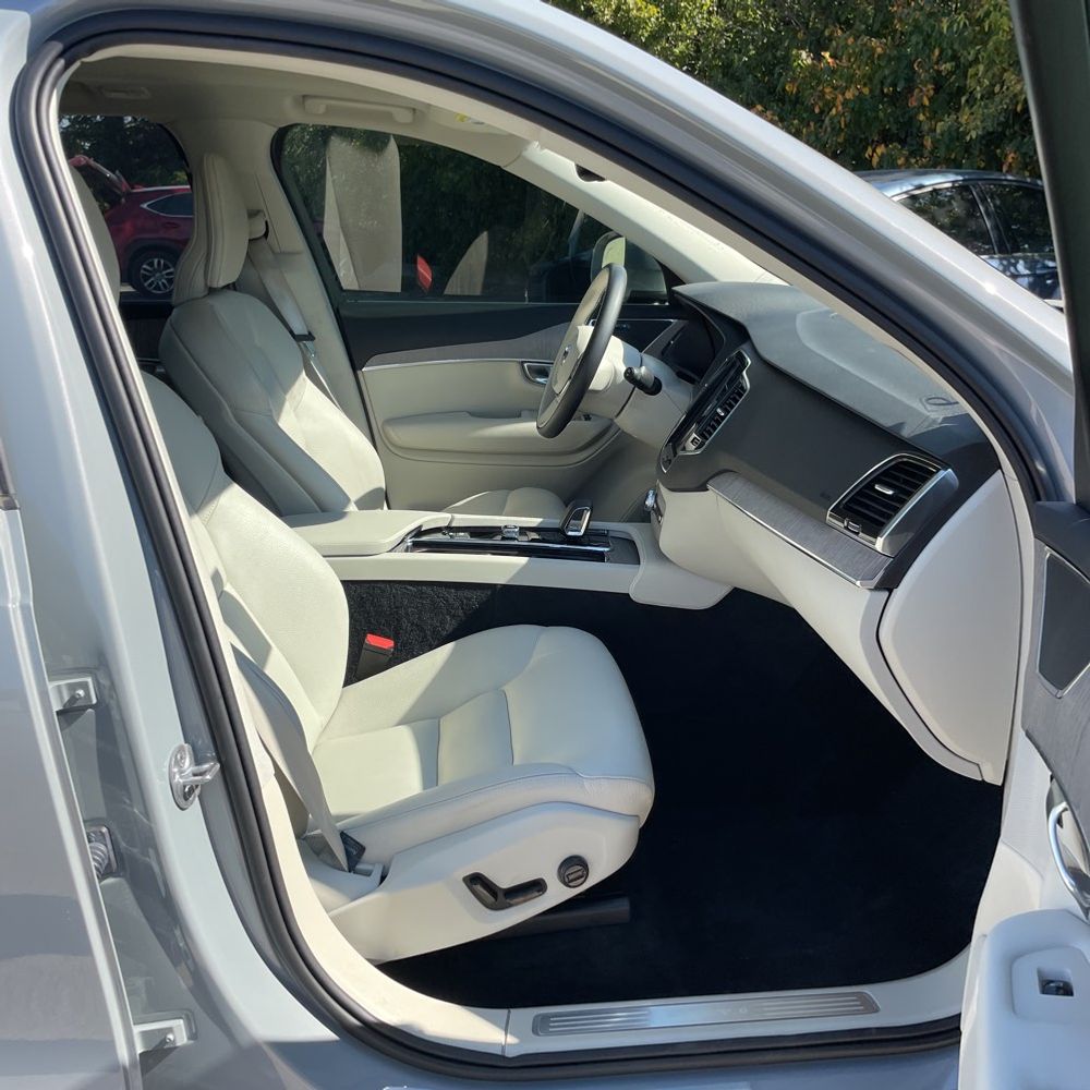 2024 Volvo XC90 B6 - Plus
