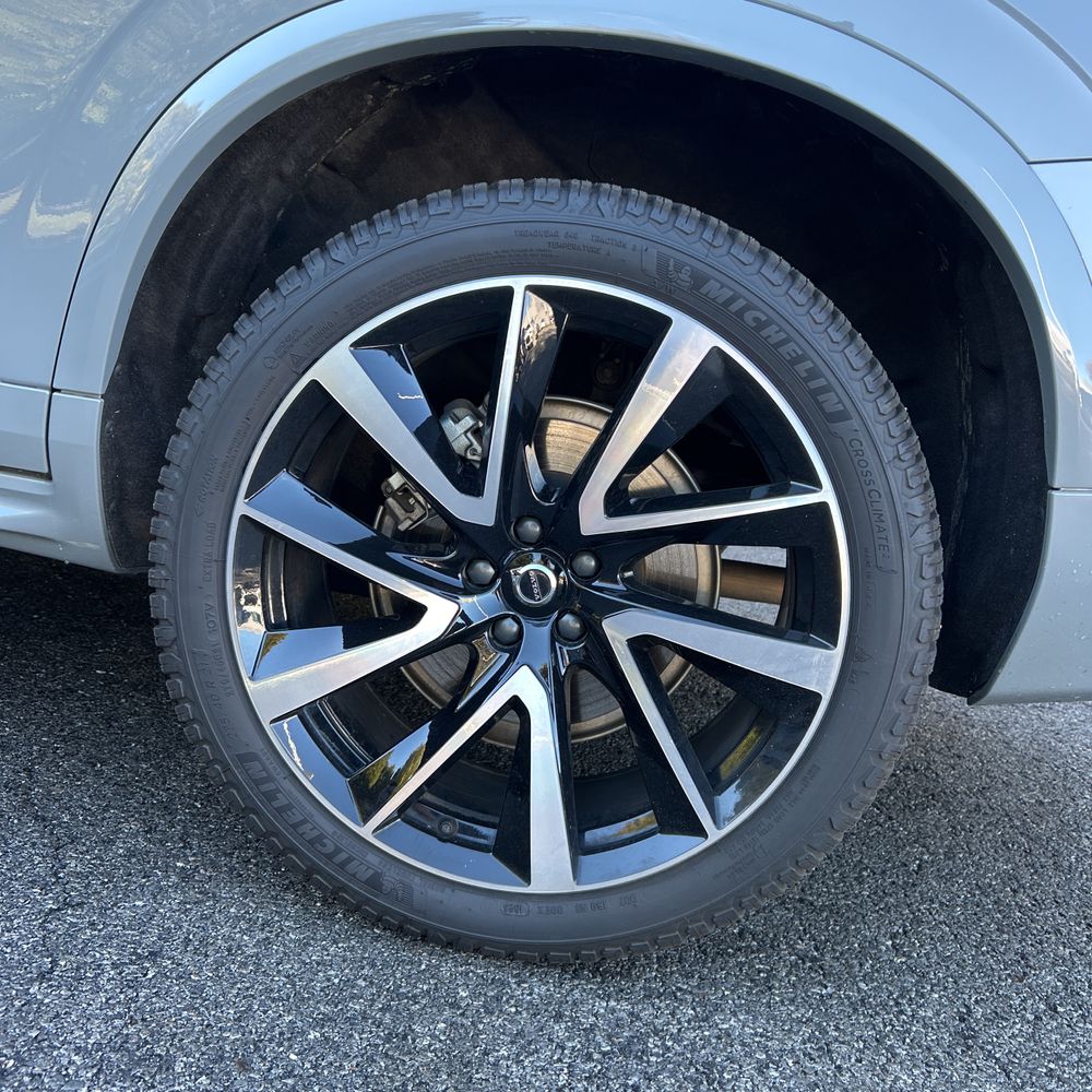 2024 Volvo XC90 B6 - Plus