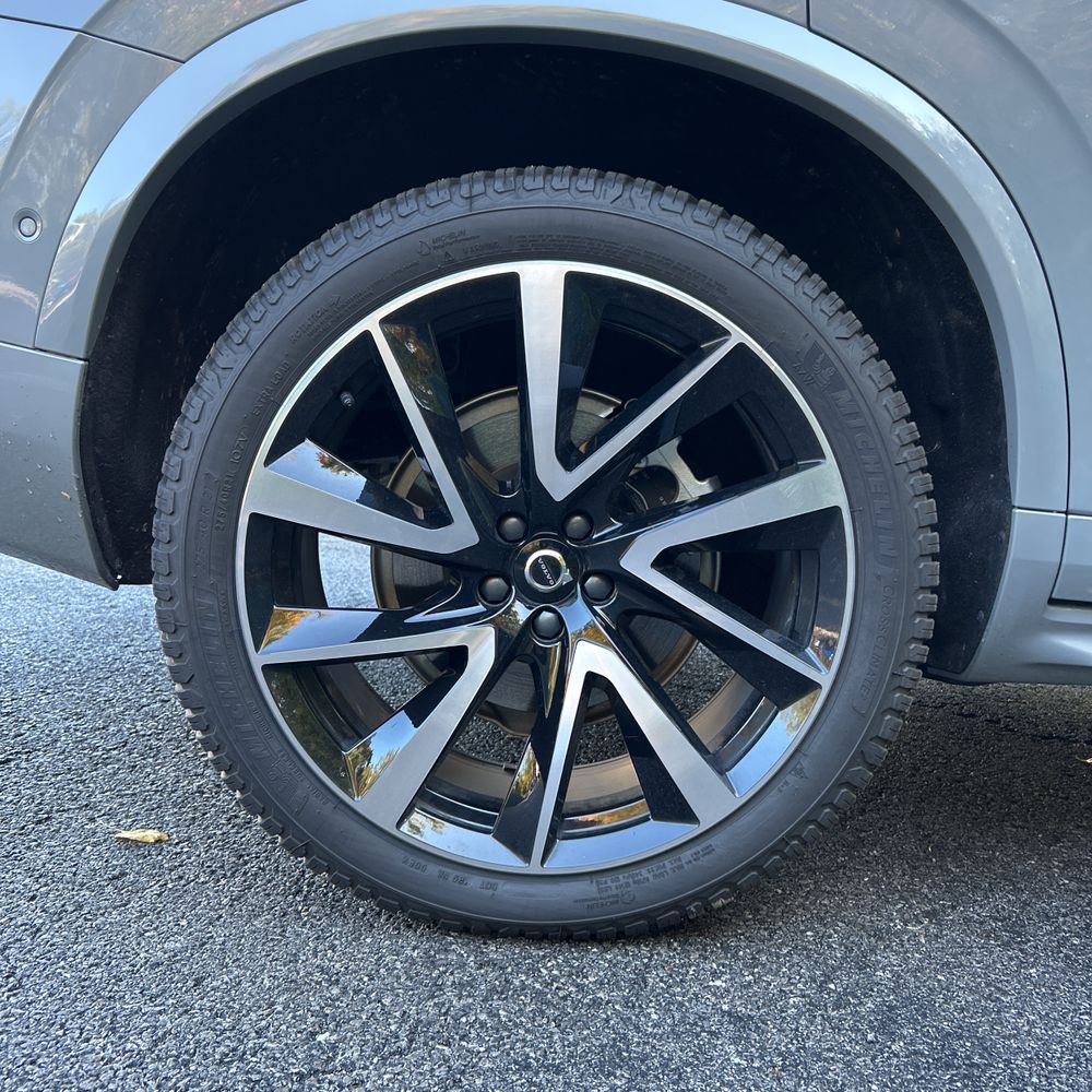 2024 Volvo XC90 B6 - Plus