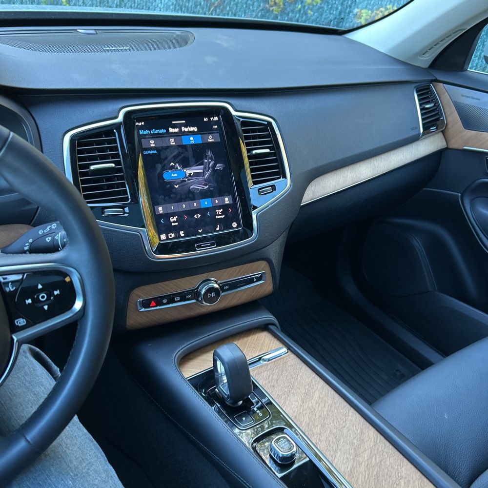 2024 Volvo XC90 B6 - Plus