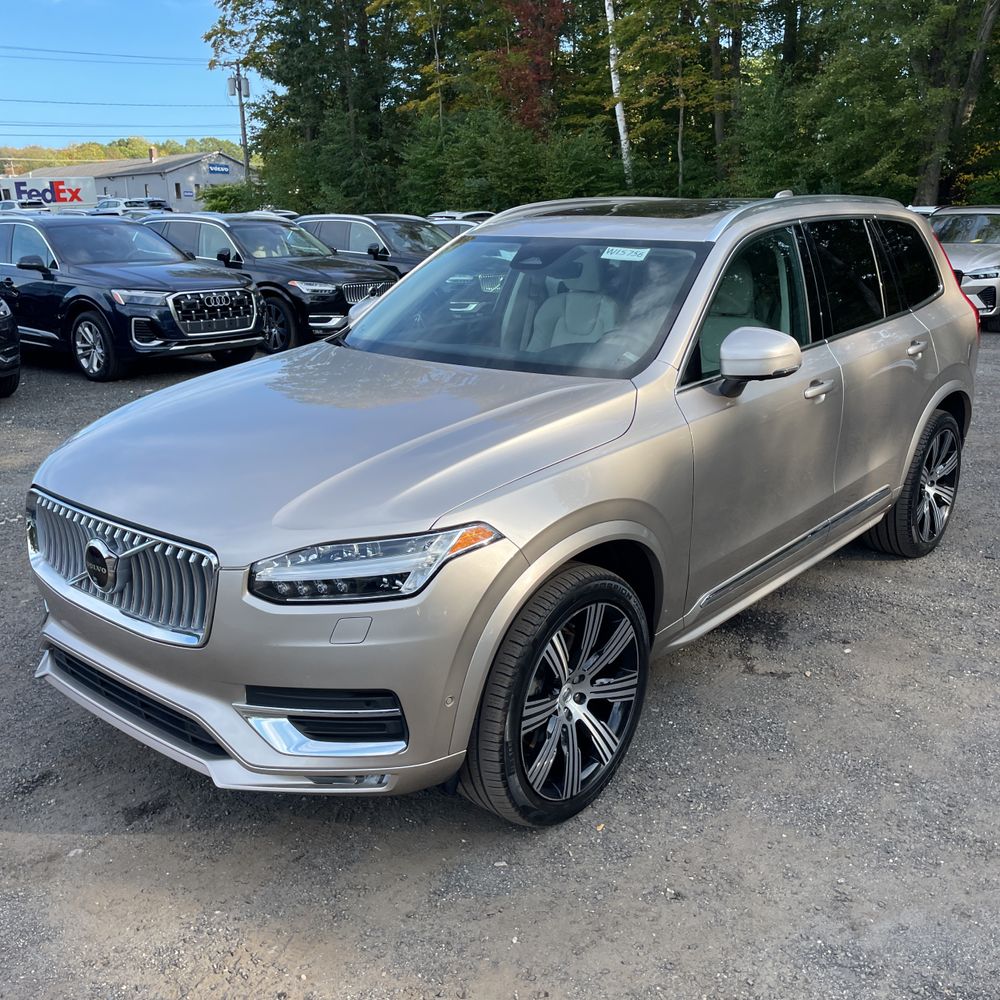 2024 Volvo XC90 B6 - Plus