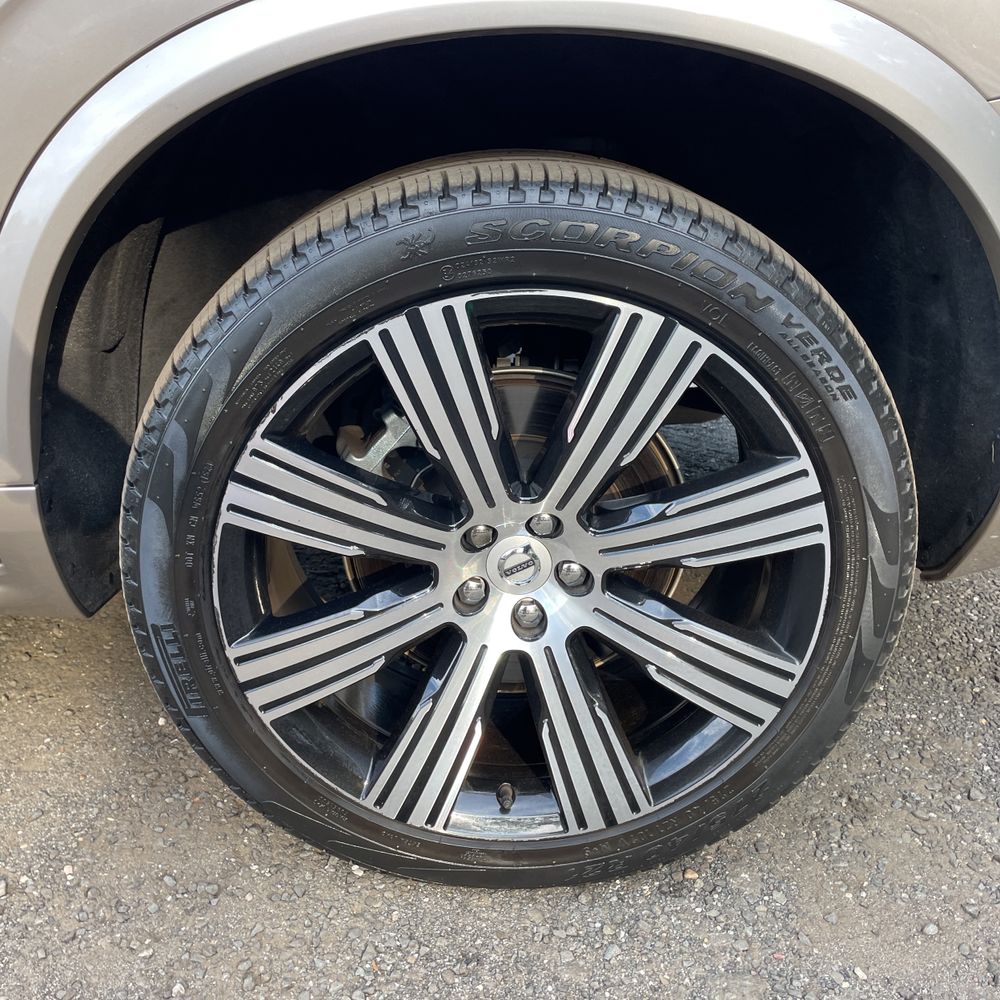 2024 Volvo XC90 B6 - Plus