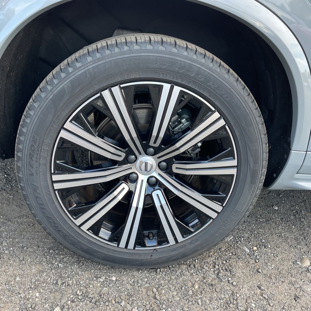 2025 Volvo XC90 2025.5 B6 - Plus