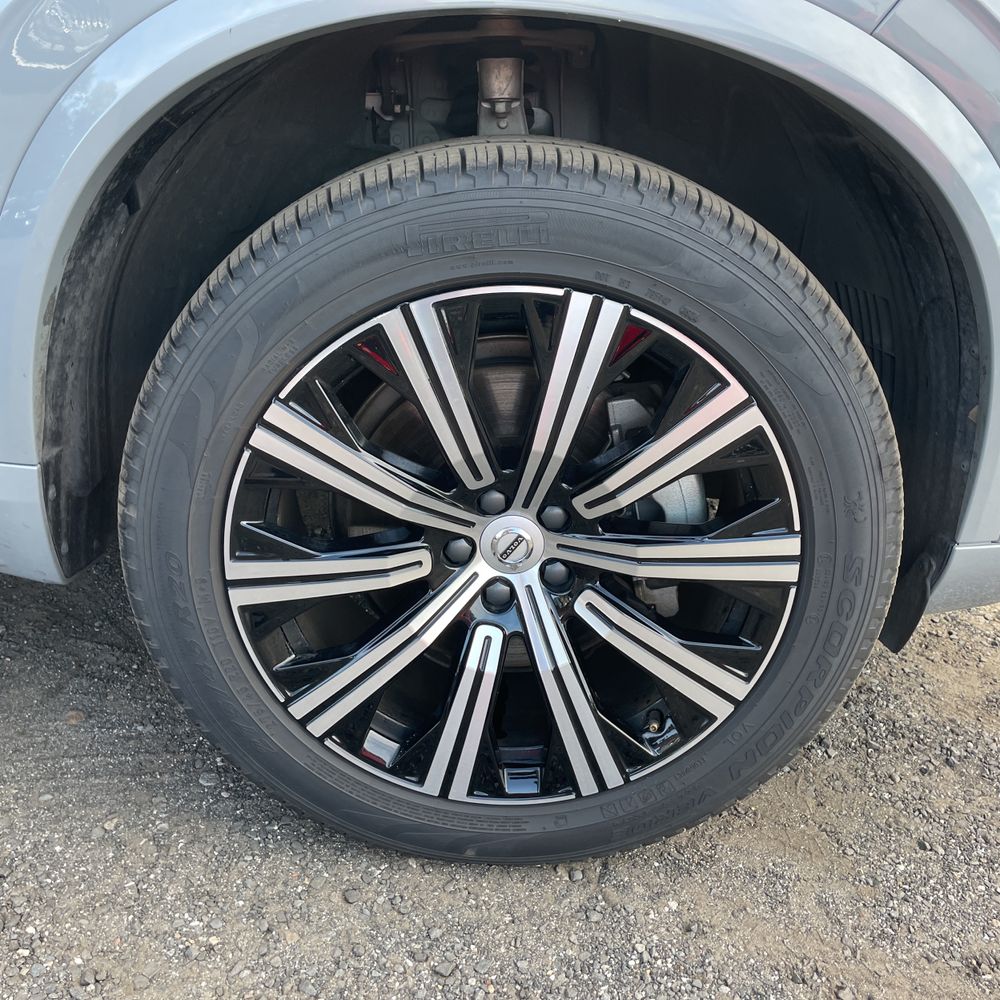 2025 Volvo XC90 2025.5 B6 - Plus