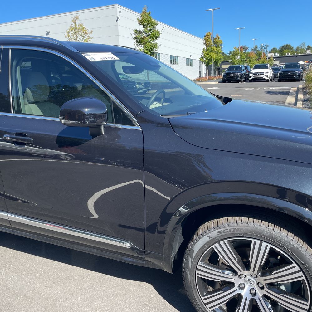 2025 Volvo XC90 B6 - Ultra