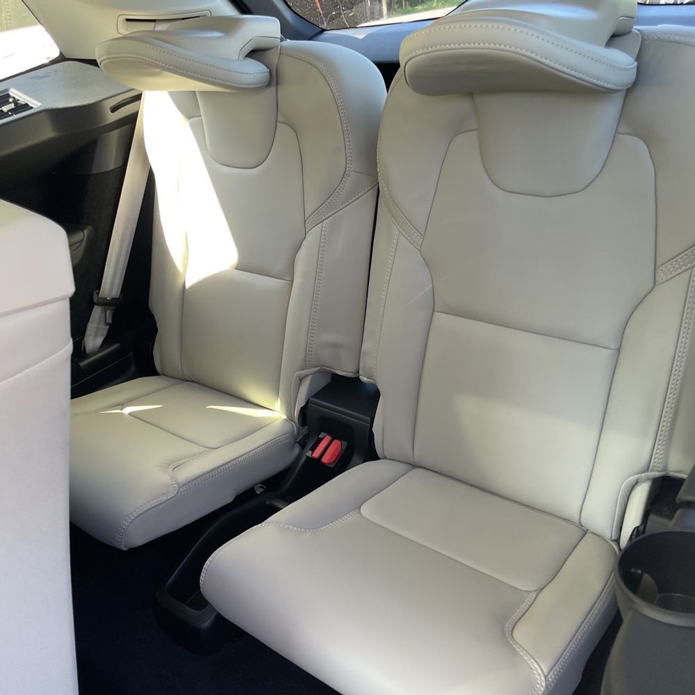 2025 Volvo XC90 B6 - Ultra
