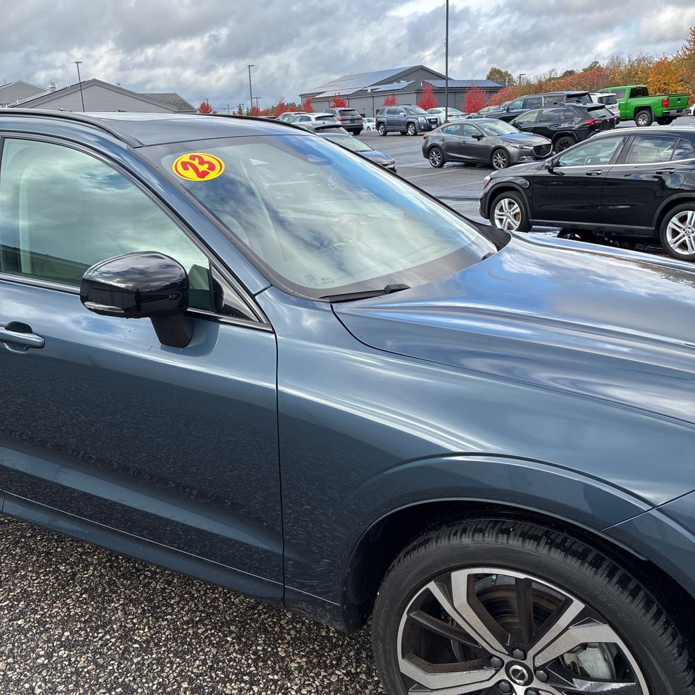 2023 Volvo XC60 B6 - Ultimate