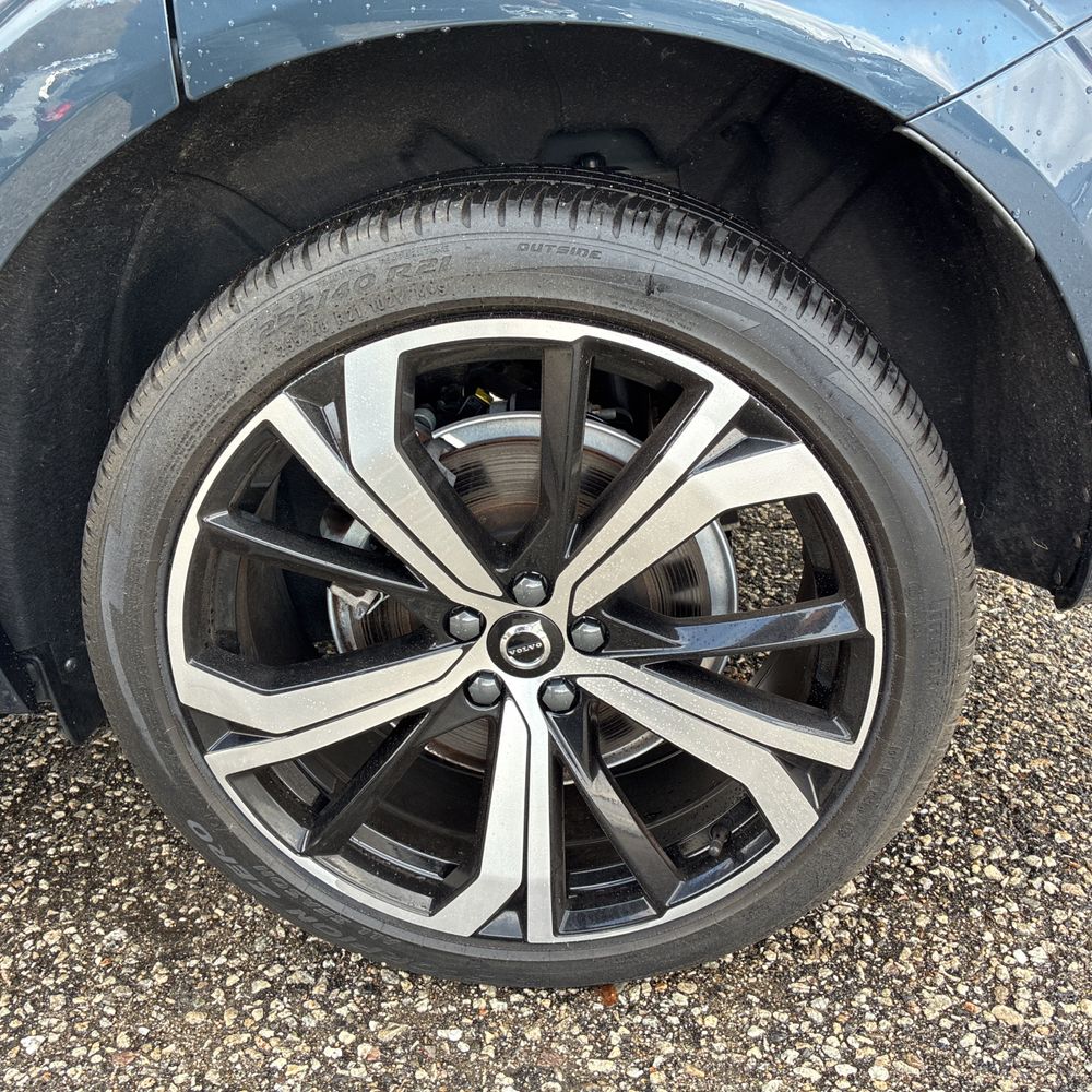 2023 Volvo XC60 B6 - Ultimate