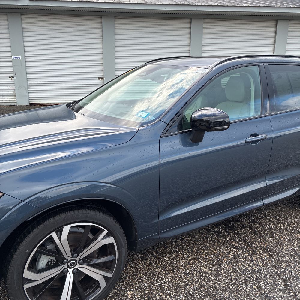 2023 Volvo XC60 B6 - Ultimate
