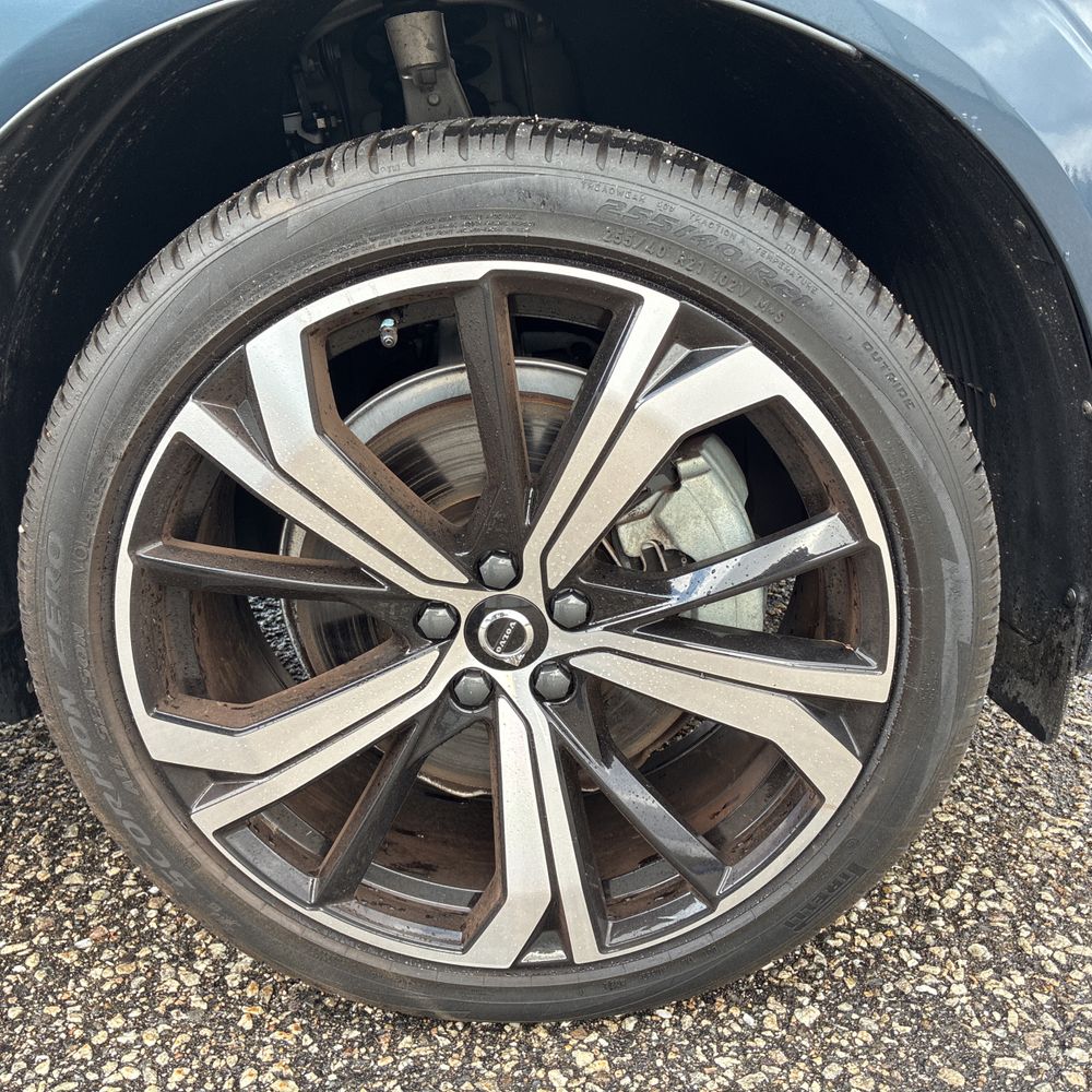 2023 Volvo XC60 B6 - Ultimate