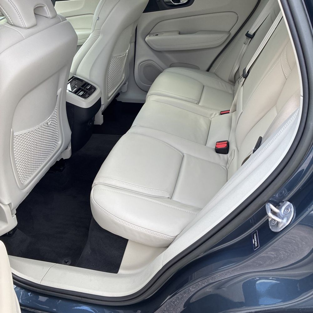 2023 Volvo XC60 B6 - Ultimate