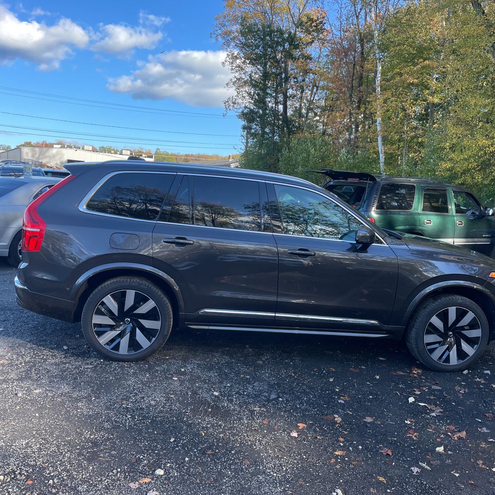 2024 Volvo XC90 T8 - Plus PHEV