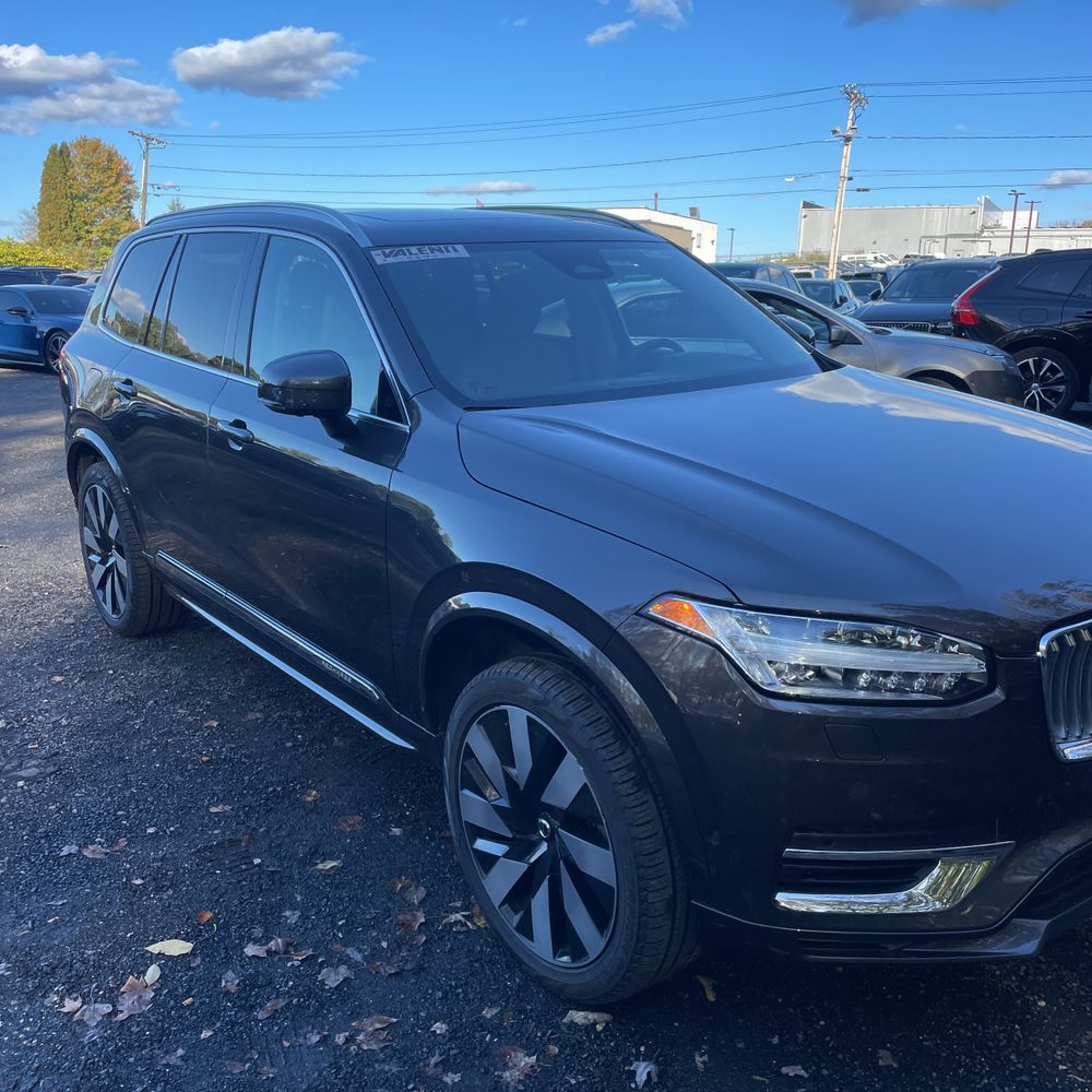 2024 Volvo XC90 T8 - Plus PHEV