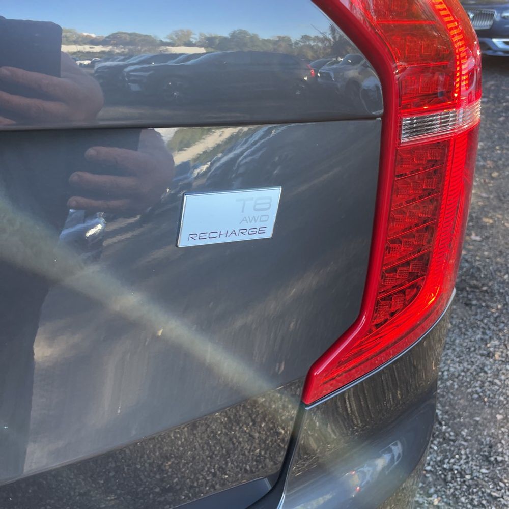 2024 Volvo XC90 T8 - Plus PHEV