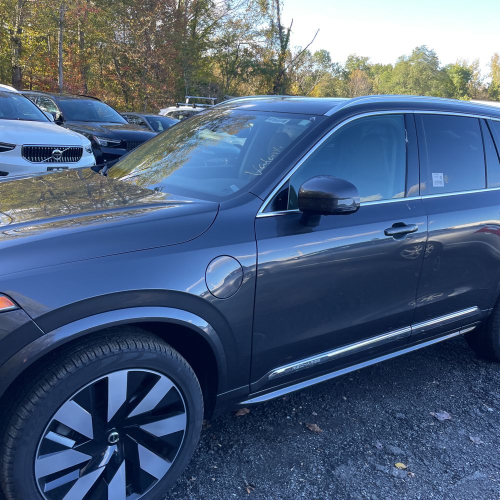 2024 Volvo XC90 T8 - Plus PHEV