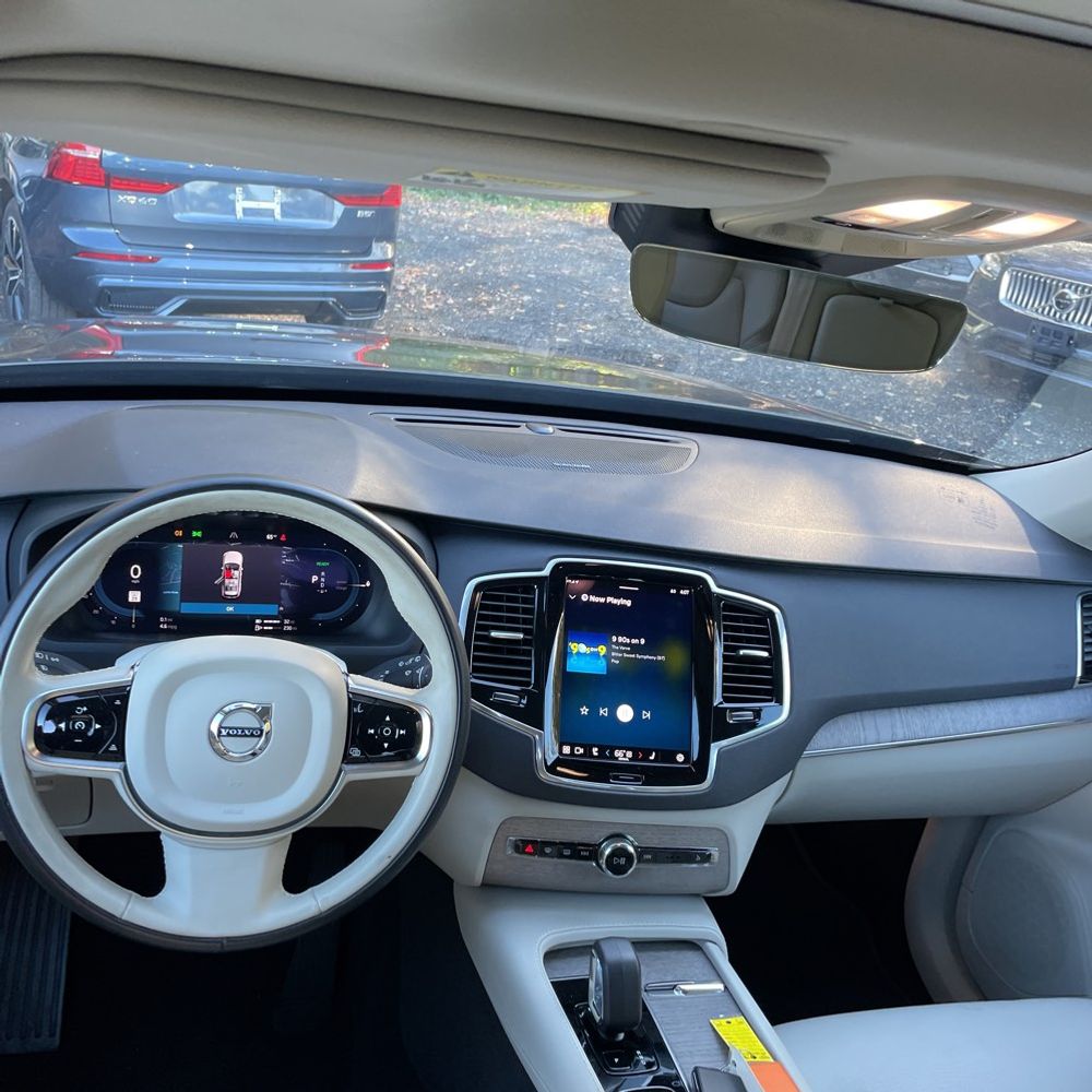 2024 Volvo XC90 T8 - Plus PHEV