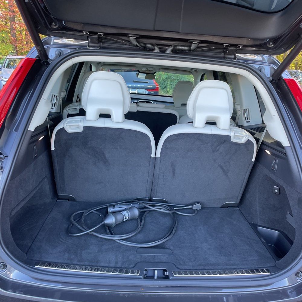 2024 Volvo XC90 T8 - Plus PHEV