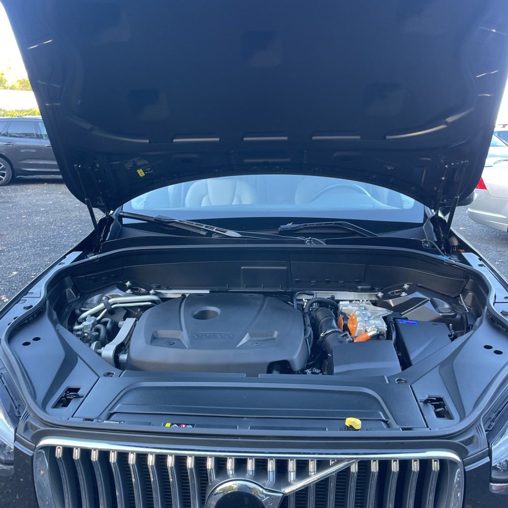 2024 Volvo XC90 T8 - Plus PHEV