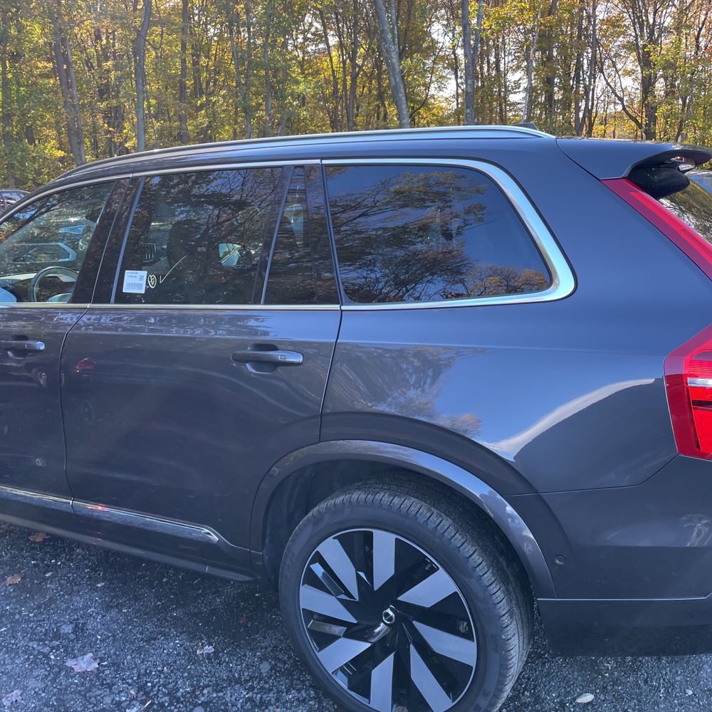 2024 Volvo XC90 T8 - Plus PHEV
