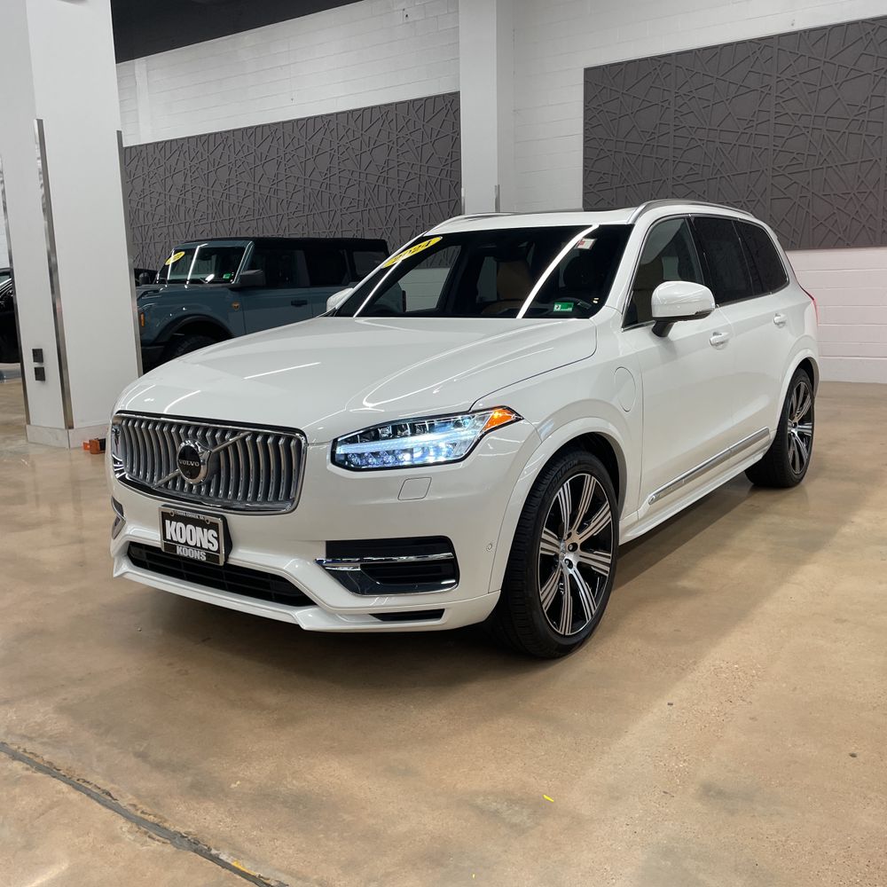 2024 Volvo XC90 T8 - Ultimate PHEV