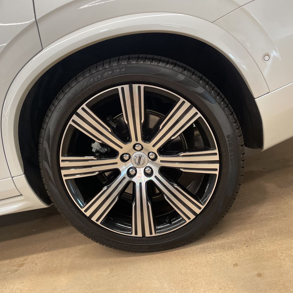 2024 Volvo XC90 T8 - Ultimate PHEV