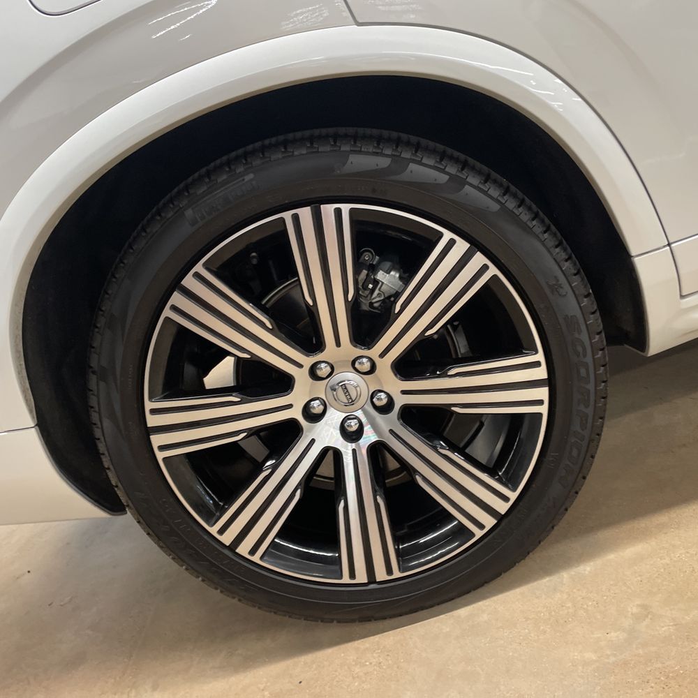 2024 Volvo XC90 T8 - Ultimate PHEV
