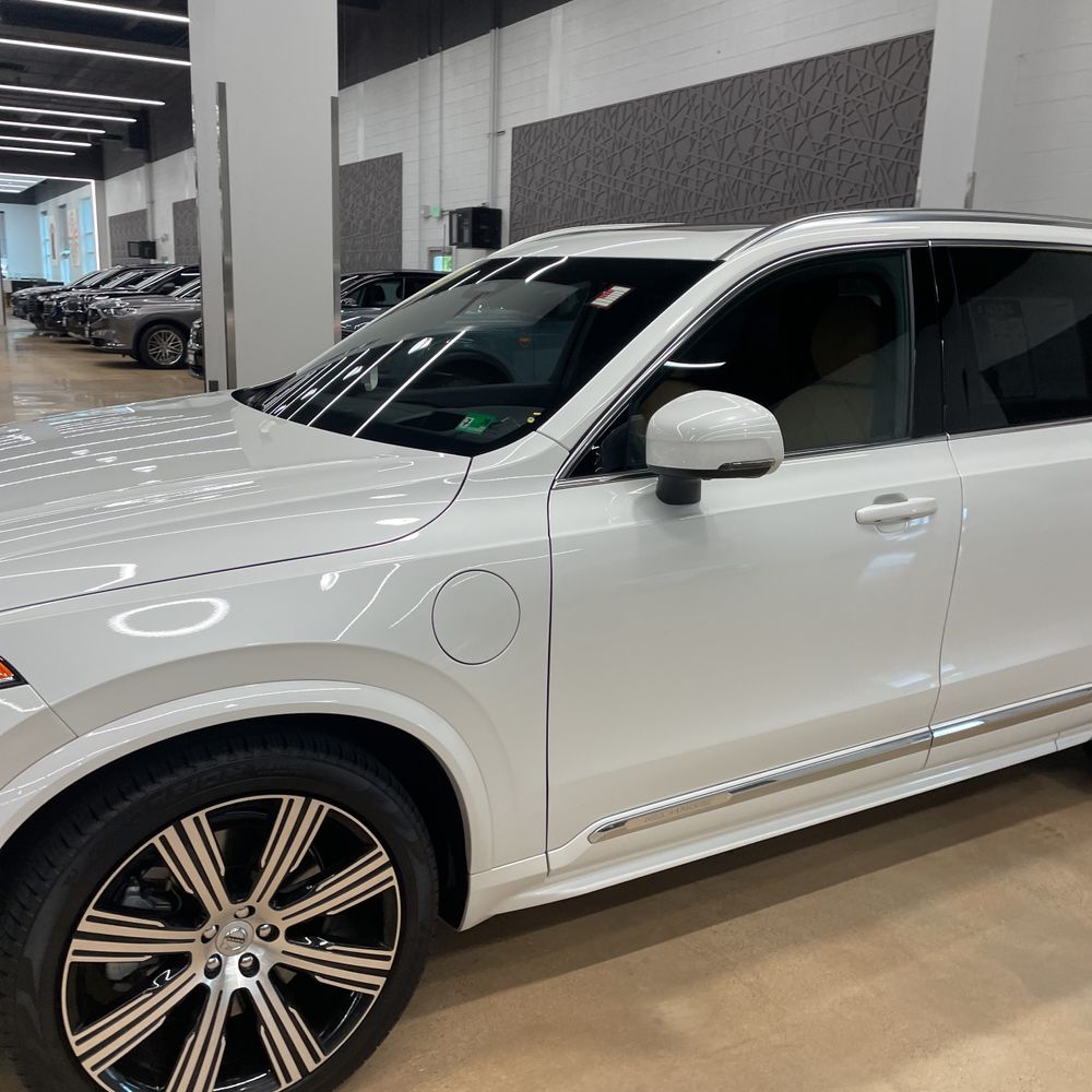 2024 Volvo XC90 T8 - Ultimate PHEV