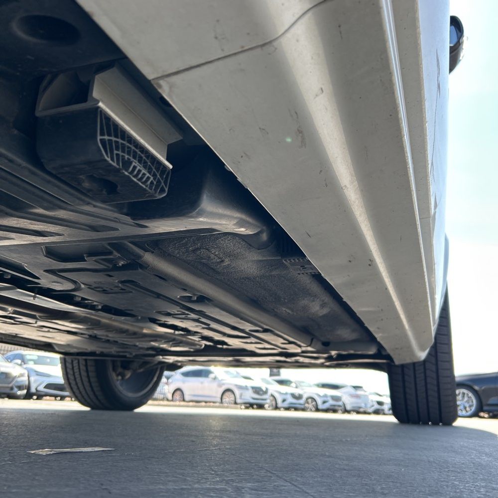 2023 Volvo XC90 T8 - Plus