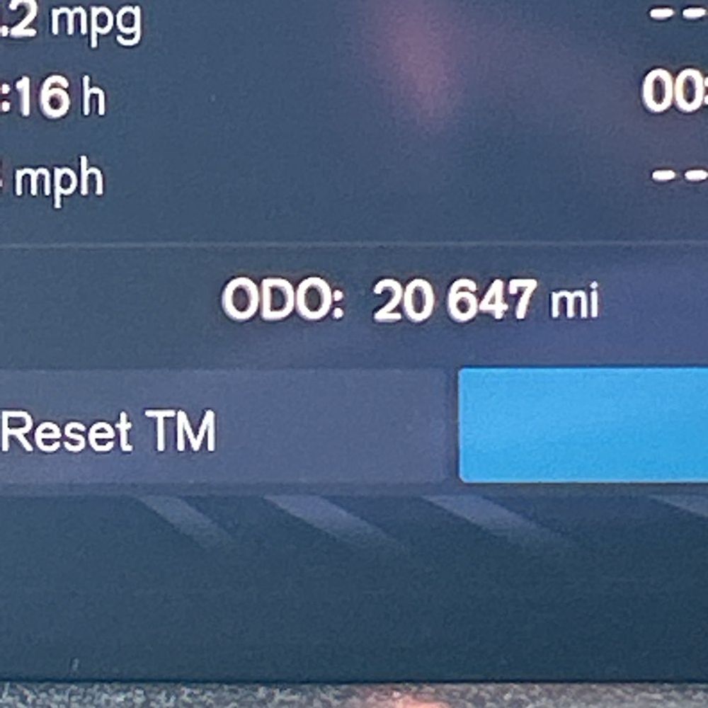 2023 Volvo XC90 T8 - Plus