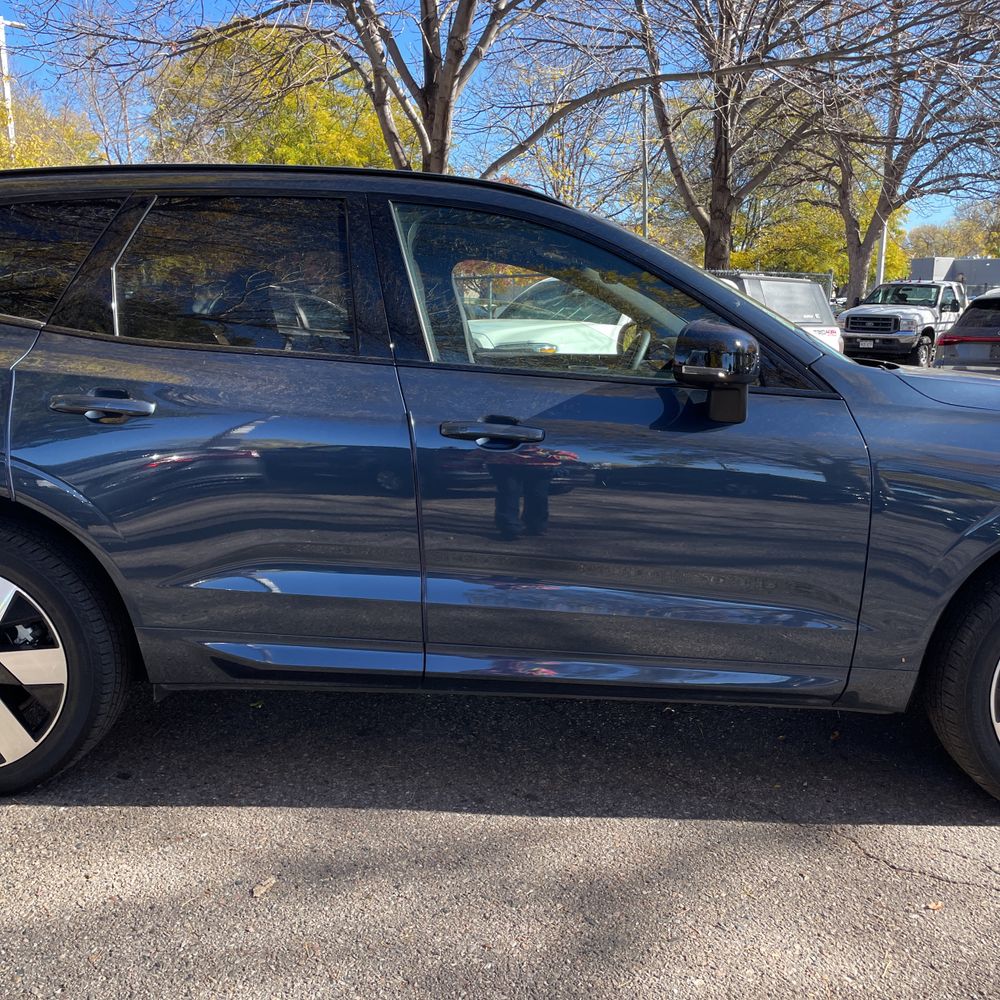2024 Volvo XC60 T8 - Ultimate PHEV