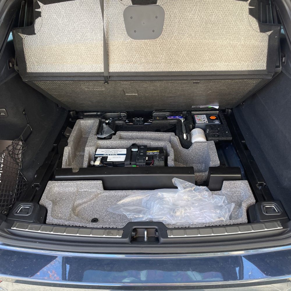 2024 Volvo XC60 T8 - Ultimate PHEV