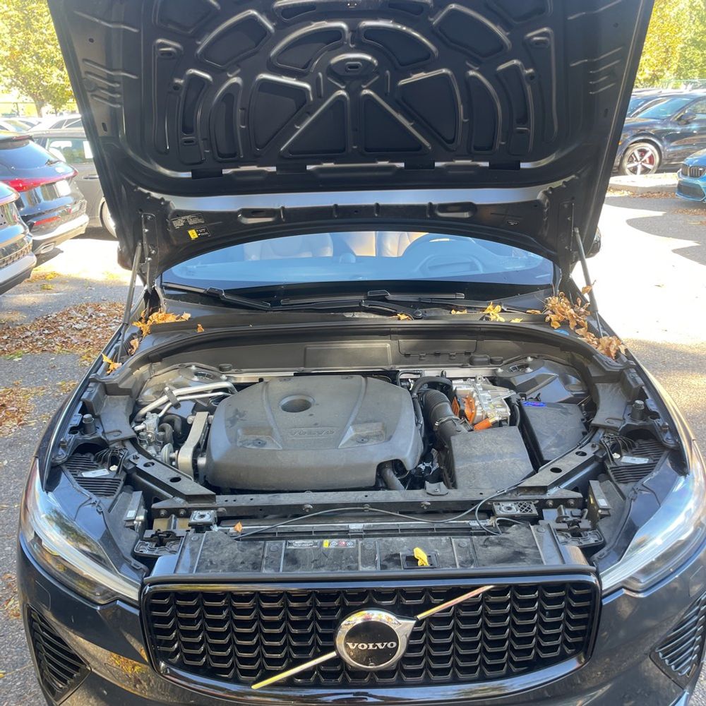 2024 Volvo XC60 T8 - Ultimate PHEV