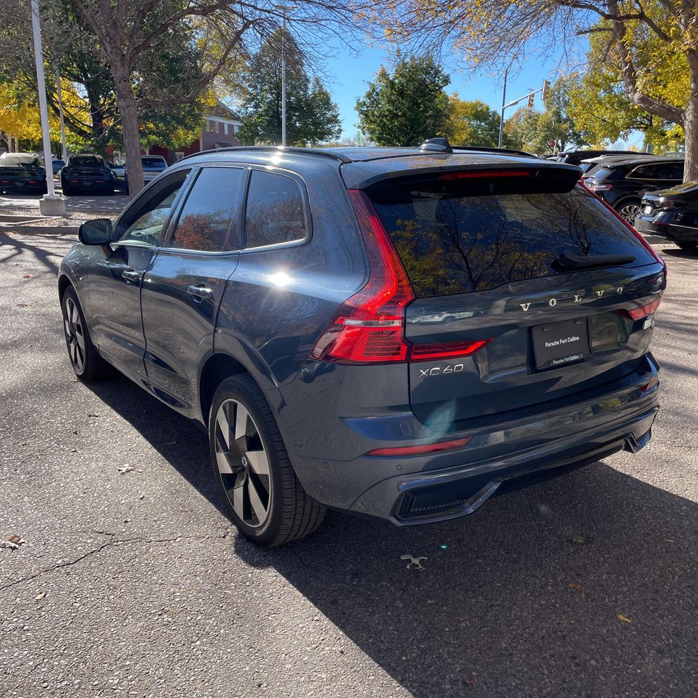 2024 Volvo XC60 T8 - Ultimate PHEV