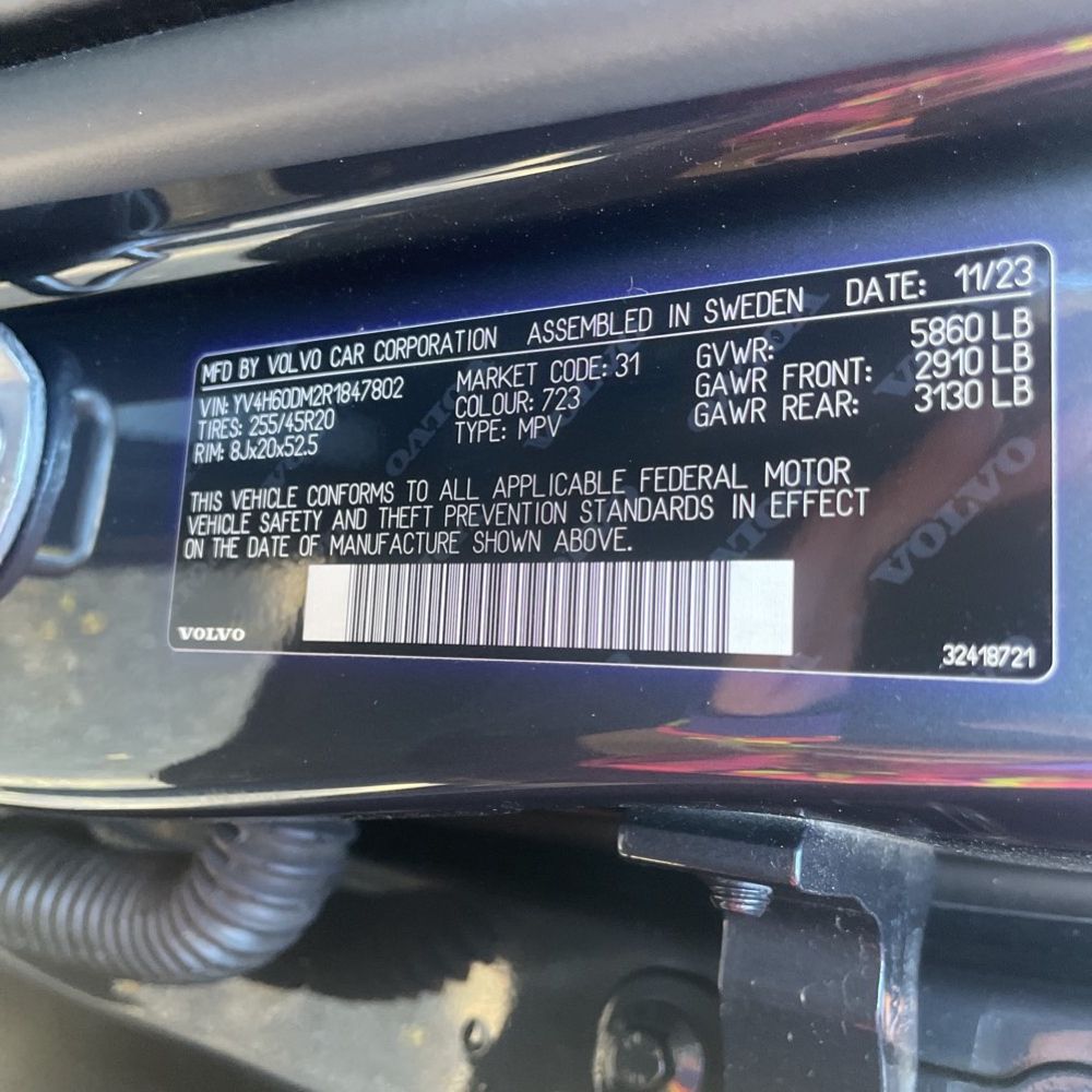 2024 Volvo XC60 T8 - Ultimate PHEV