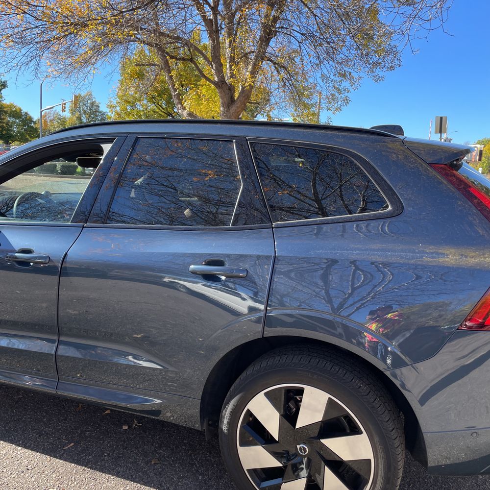 2024 Volvo XC60 T8 - Ultimate PHEV