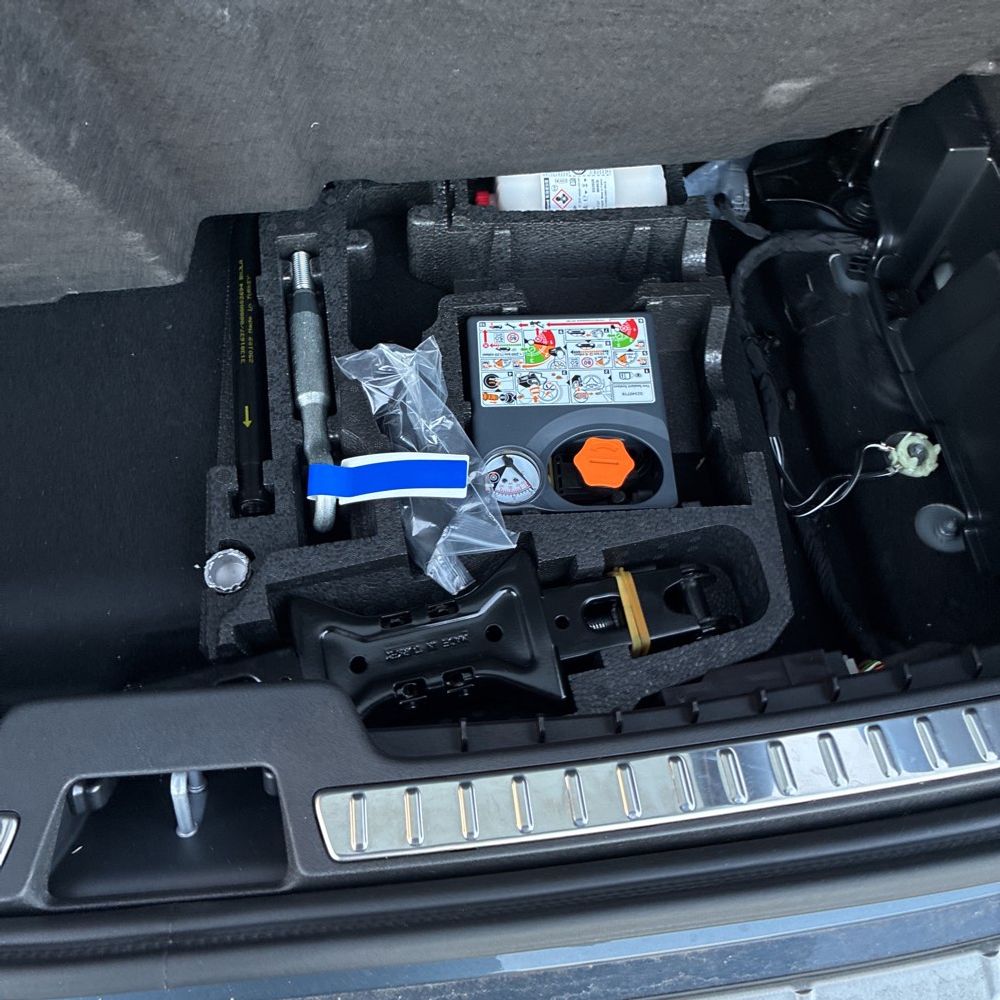 2025 Volvo XC90 T8 - Ultra PHEV