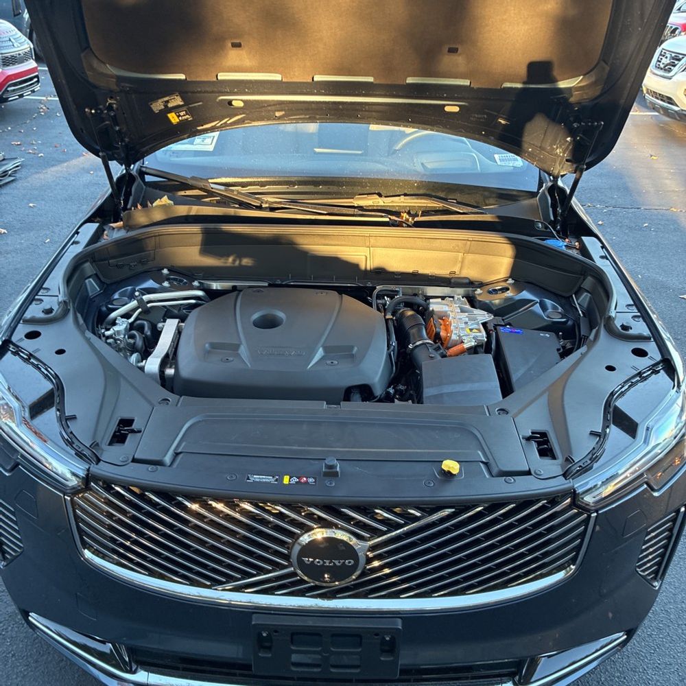 2025 Volvo XC90 T8 - Ultra PHEV
