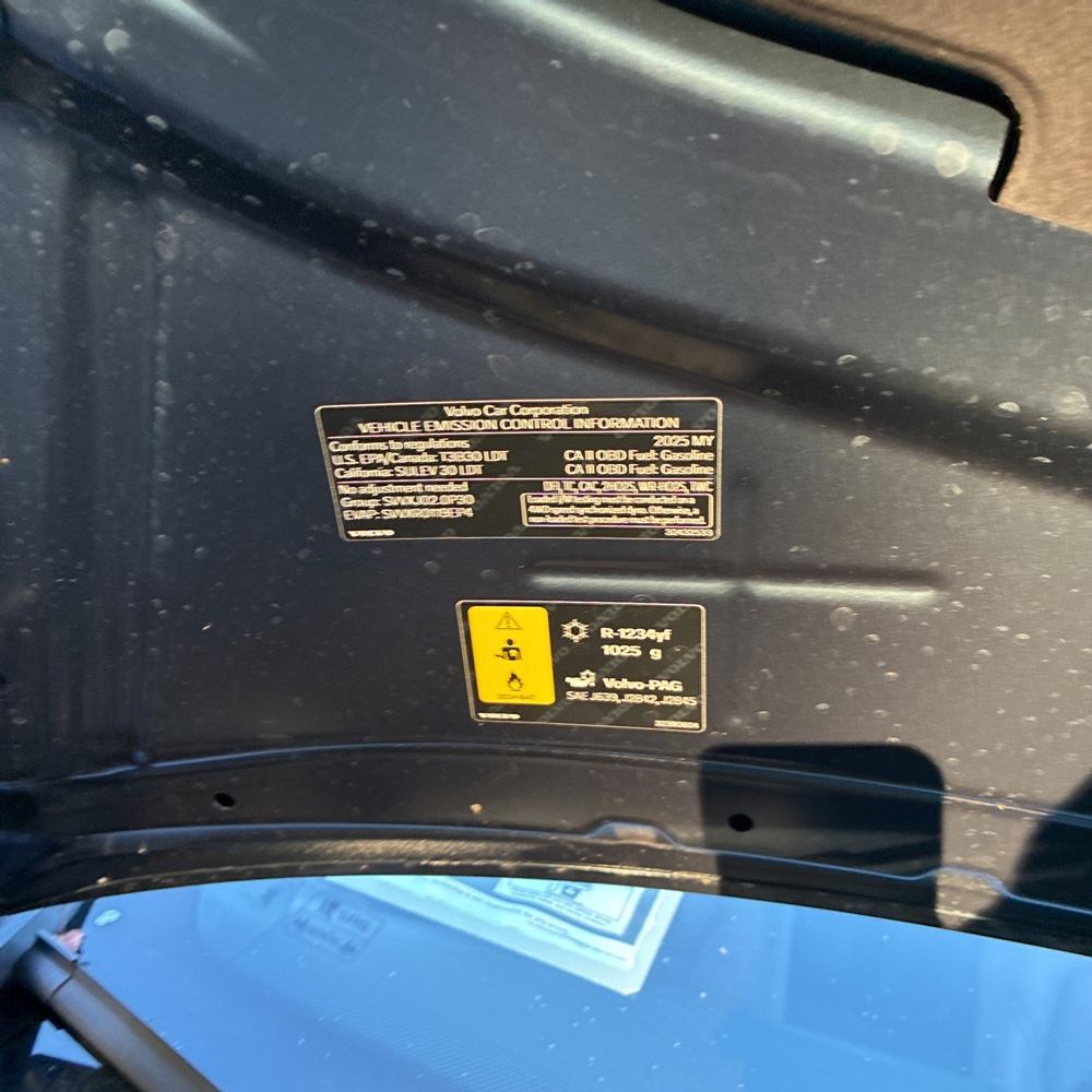 2025 Volvo XC90 T8 - Ultra PHEV