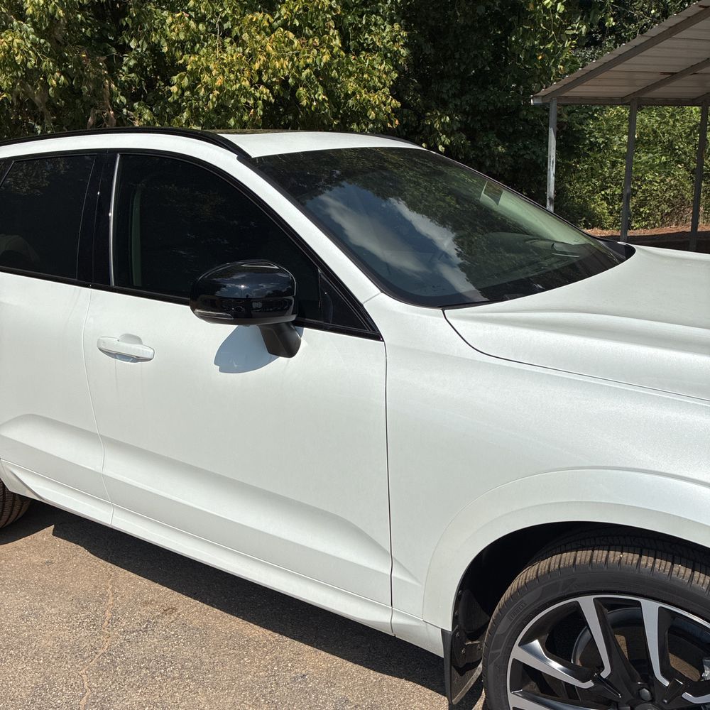 2025 Volvo XC60 T8 - Ultra PHEV